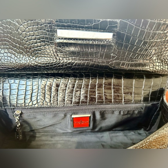 Vintage Cole Haan Alligator Baguette - Picture 5 of 11